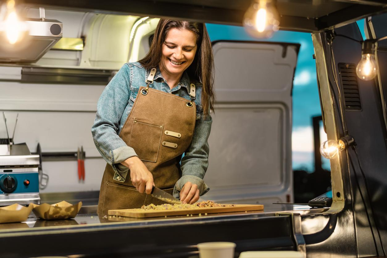 What to Expect When Installing a Concession Trailer Hood