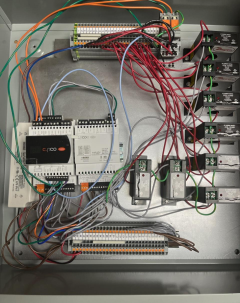 Caja de Control Eléctrico con Ventilación de Demanda Controlada-2 Extracción/2 Suministro 115V/230V